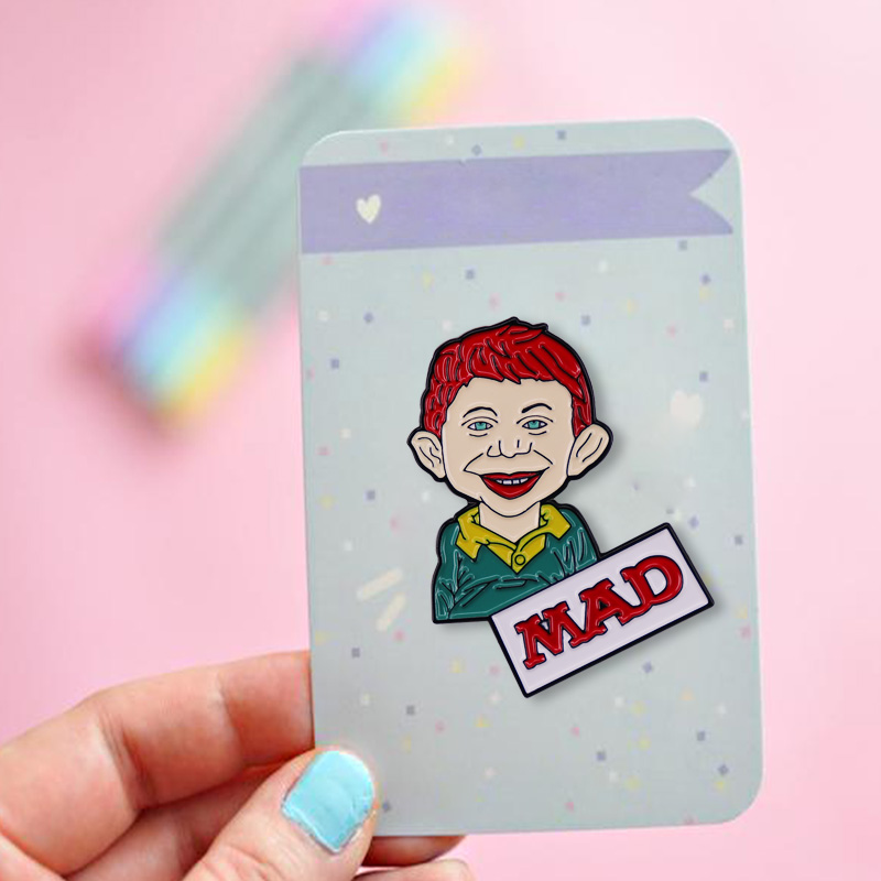 MAD Magazine Alfred E. Neuman  - Vintage Collectible Pins avis et prix